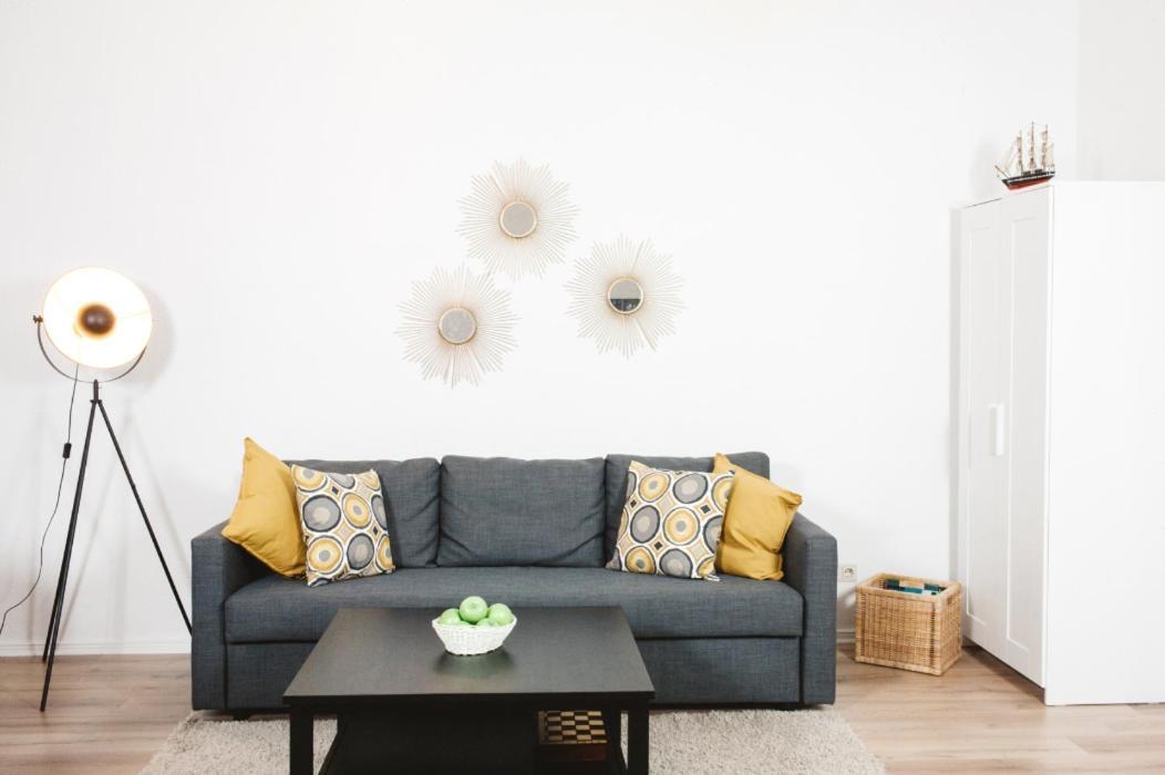 Family Apartment For 6 Guests, Mitte Moabit Berlin Eksteriør billede